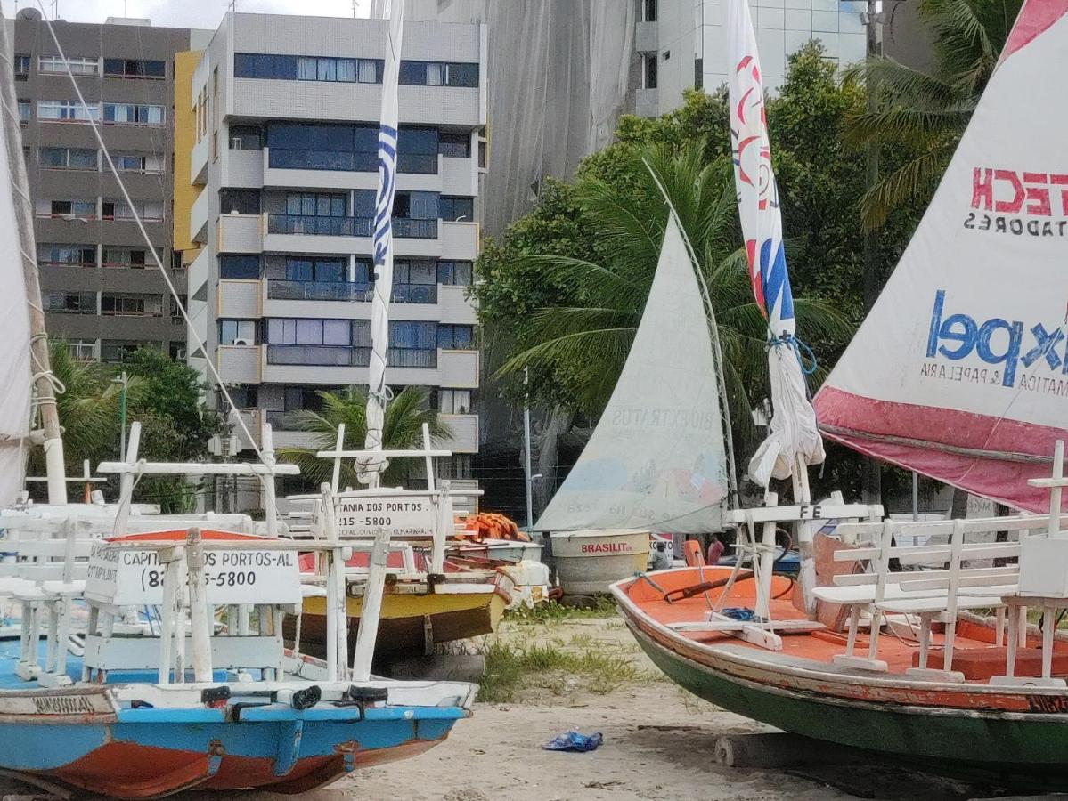 LOFT a beira-mar da praia de pajuçara Maceió Exterior foto